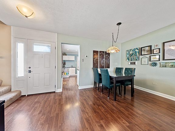 3rd image of 13 Heatherwood Ct