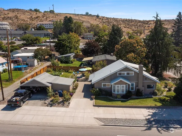 405 E Nixon Avenue, Chelan, WA 98816