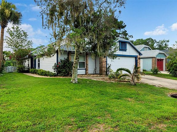 2nd image of 170 Clear Lake Cir