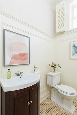 Sold by Compass | media 10