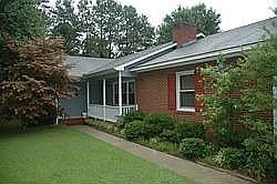  2 car garage, covered backporch