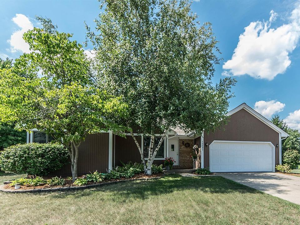 1st image of 10693 Oxbow Hts