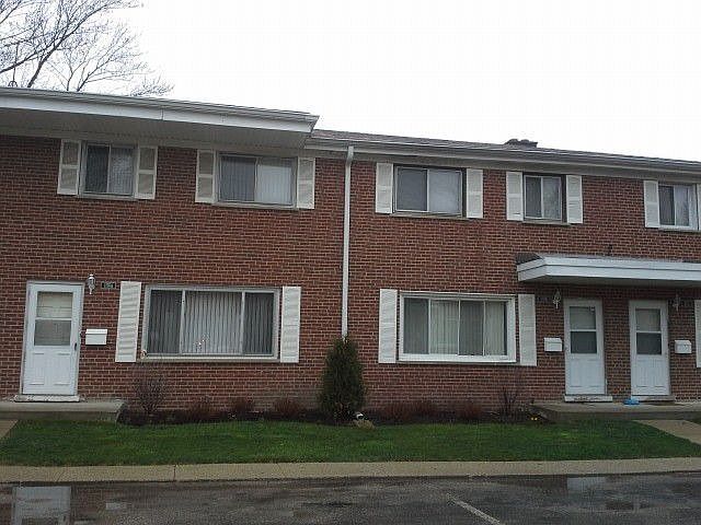 1st image of 1176 N Boxwood Dr #A