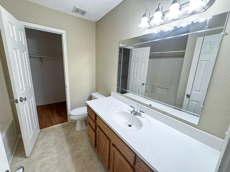 139 Sherwood Dr — Photo 15