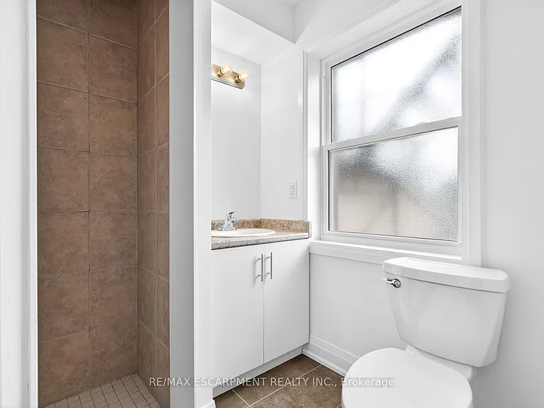 253 Saint Clair Blvd #2 — Photo 20
