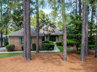 36 Highland View Dr, Southern Pines, NC 28387