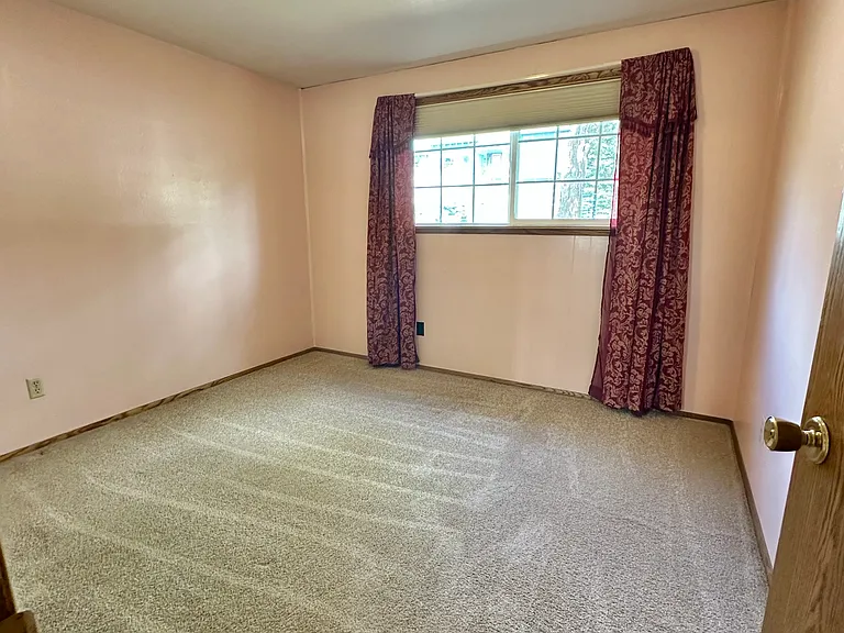 1409 NW Portland Ave — Photo 11