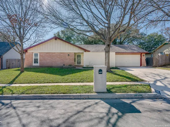 11421 Golden Oak Trl, Live Oak, TX 78233
