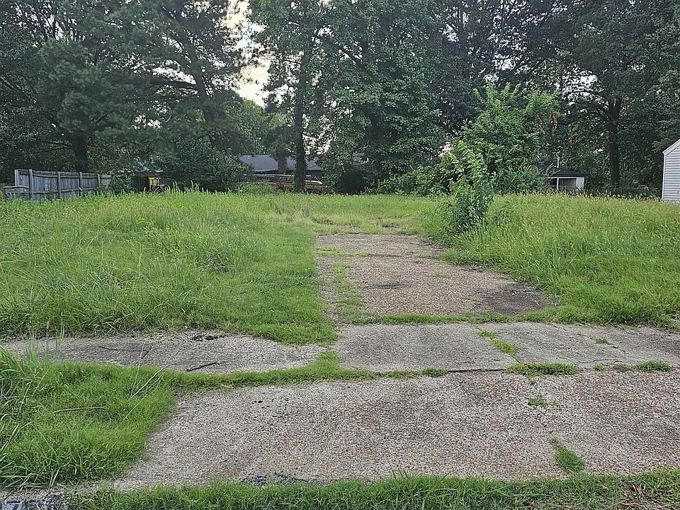 1st image of 3751 Oak Lake Ln #16