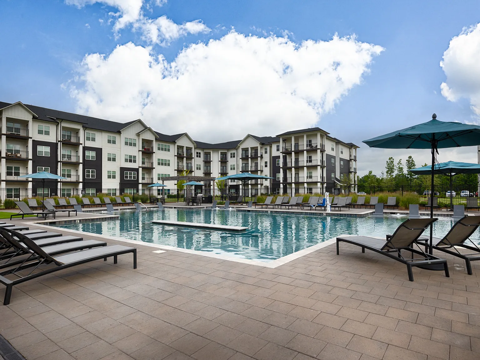 Gateway Village at Swan Creek — Photo 4