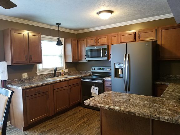 4th image of 498 Independence Dr