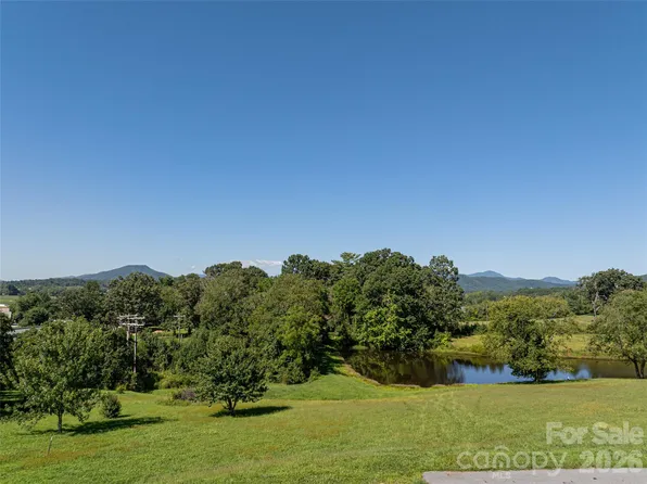47 N Sweetwater Pond Rd #54, Mills River, NC 28759