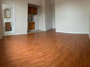622 W Patterson Ave #11A, Chicago, IL 60613