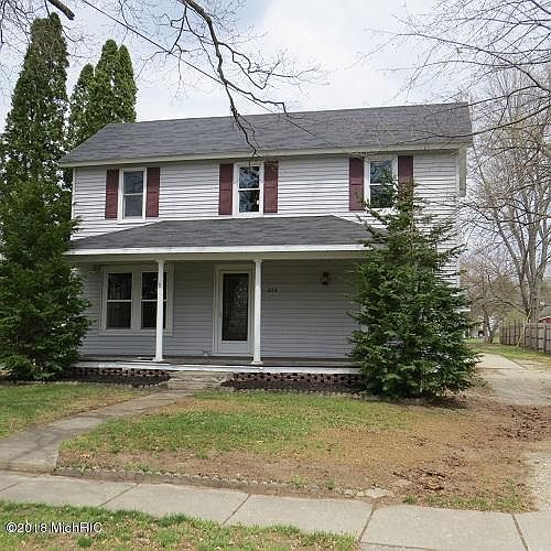 1st image of 228 W Pleasant St