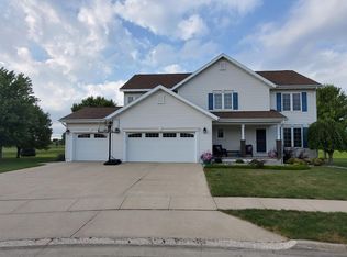 1314 Pine Cir, Spirit Lake, IA 51360
