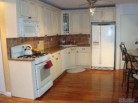 5th image of 11 Harmon St