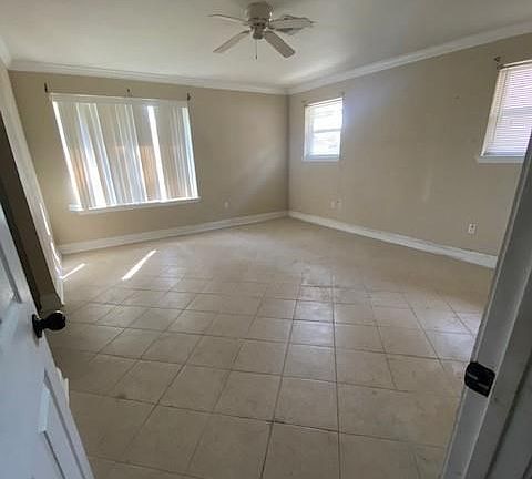 3rd image of 4700 Perelli Dr