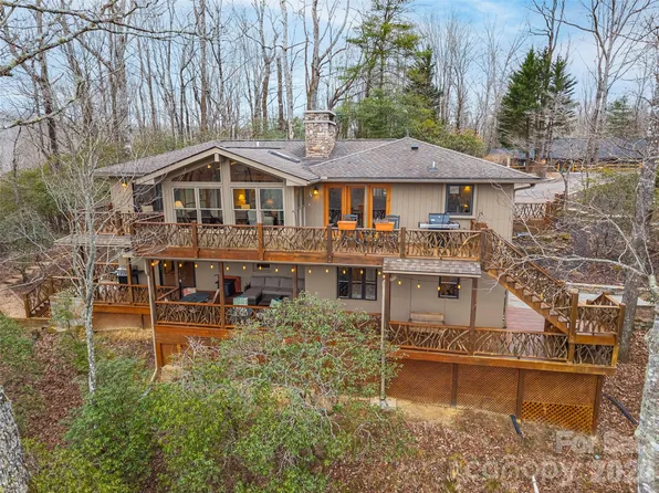 67 Ossarooga Ct, Brevard, NC 28712