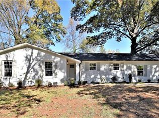 4023 Firethorne Rd, Charlotte, NC 28205