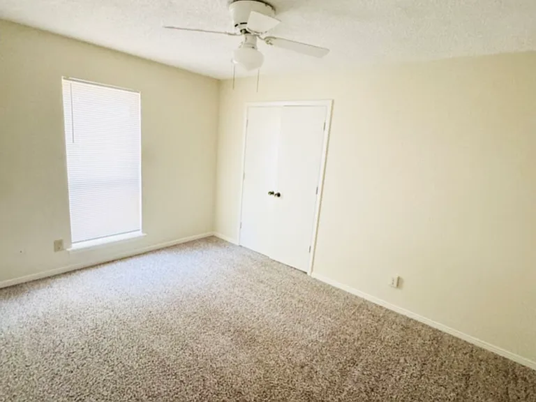 107 Sunview St — Photo 13