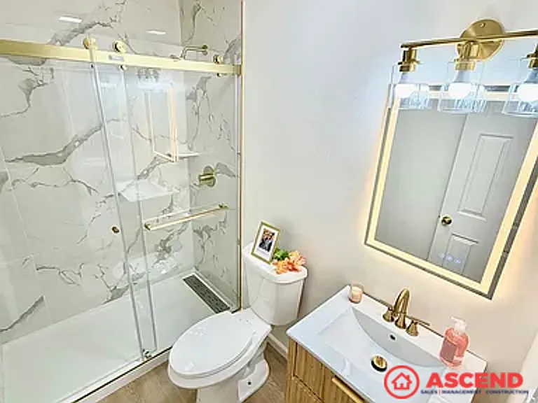 5409 Peppertree Ln — Photo 10