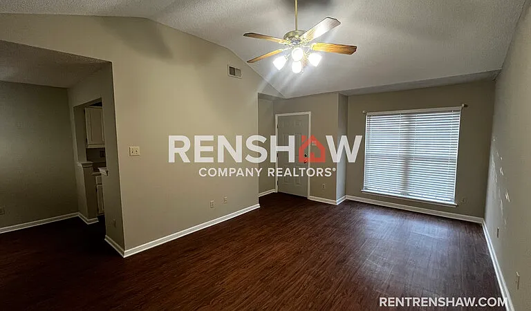 2230 Curbertson St — Photo 2