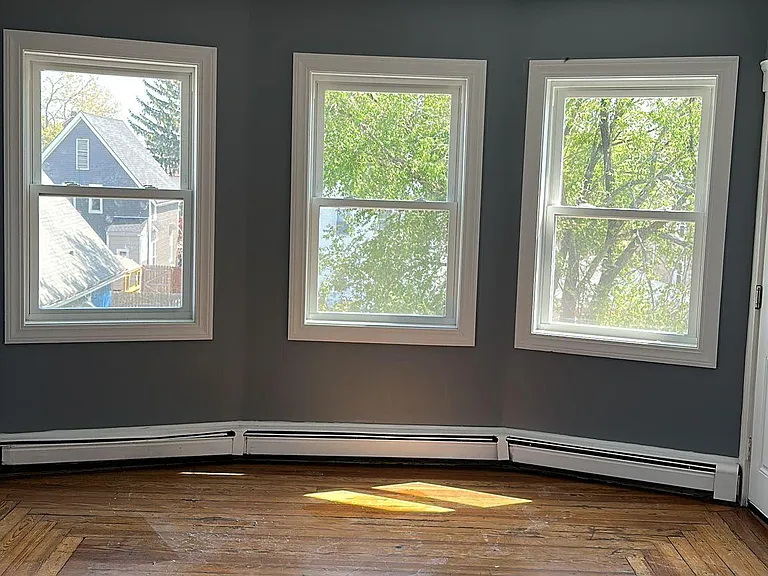 27 Ayr St #3 — Photo 6