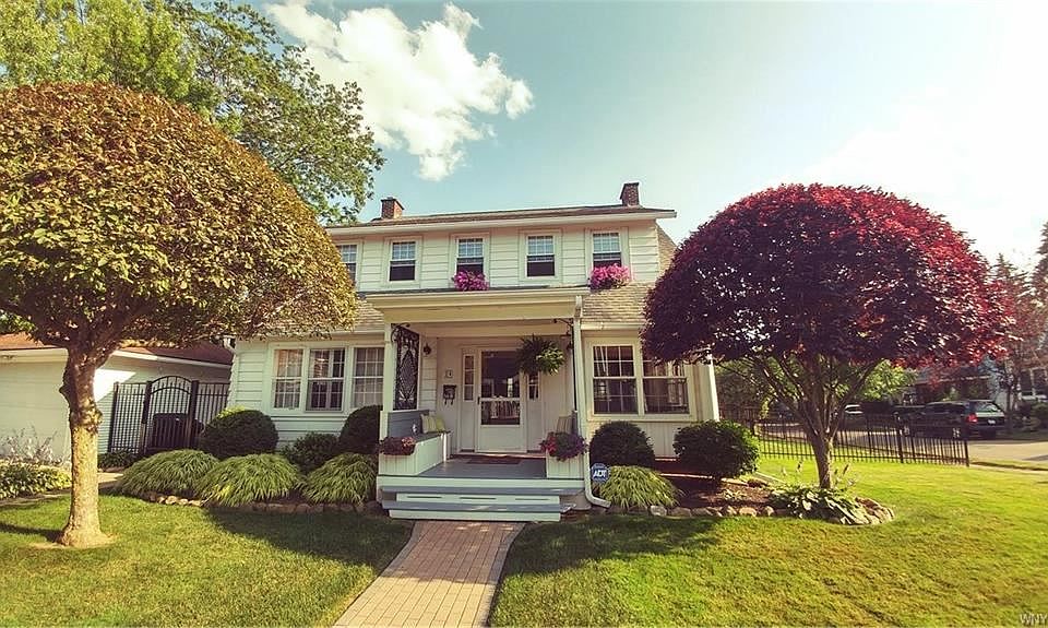1st image of 24 Burbank Dr