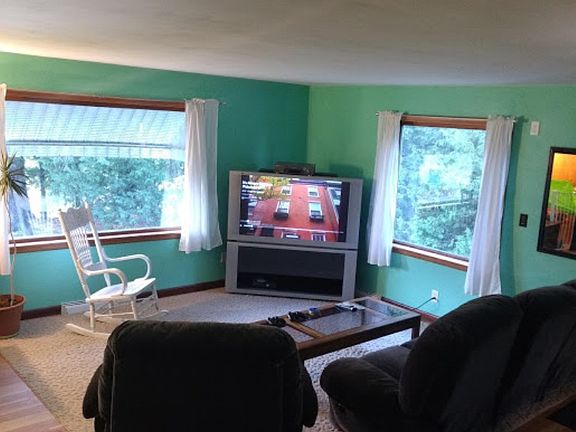 4th image of 3925 Naugart Dr
