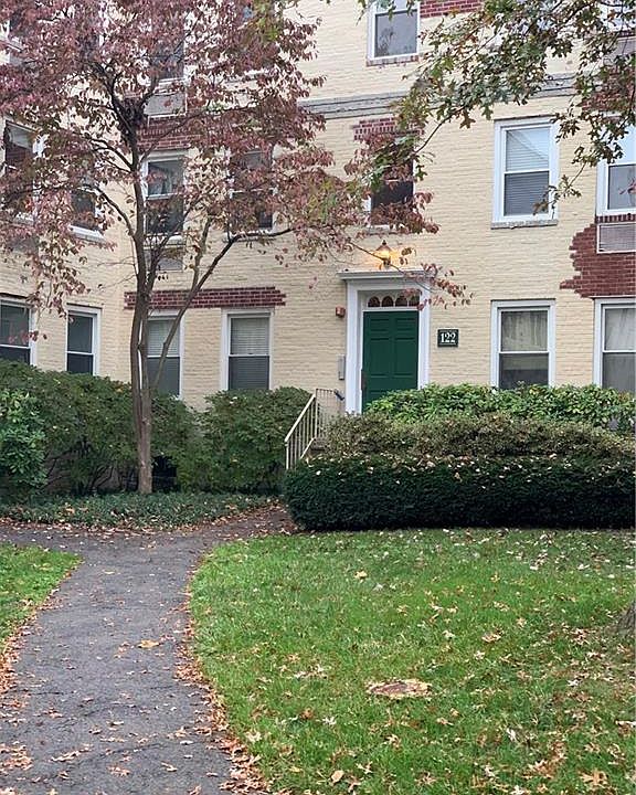 1st image of 122 Woodside Grn APT 2A