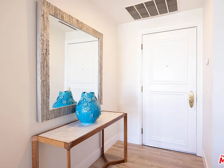 723 Palisades Beach Rd #318 — Photo 30