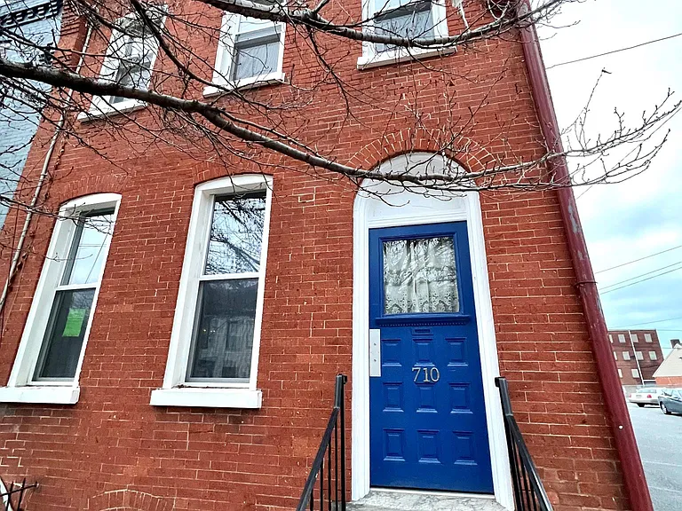 710 N Queen St #2 — Photo 1