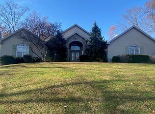 3601 Forest Edge Dr, Defiance, MO 63341