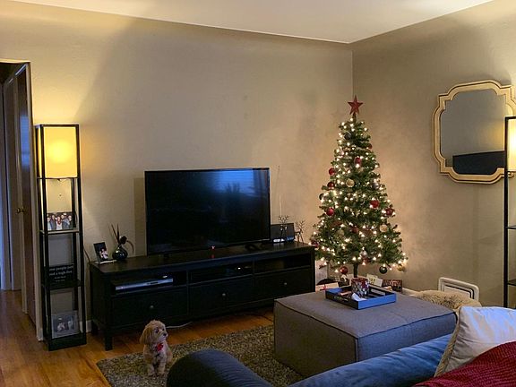 3rd image of 333 Monroe St #333