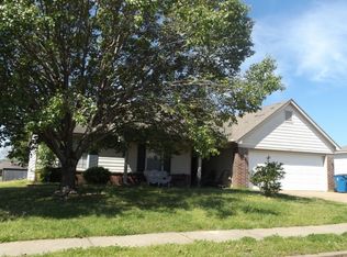 113 E Harmony Dr, Mason, TN 38049
