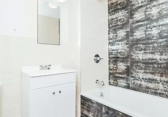 4th image of 146 Linden Blvd APT 4C