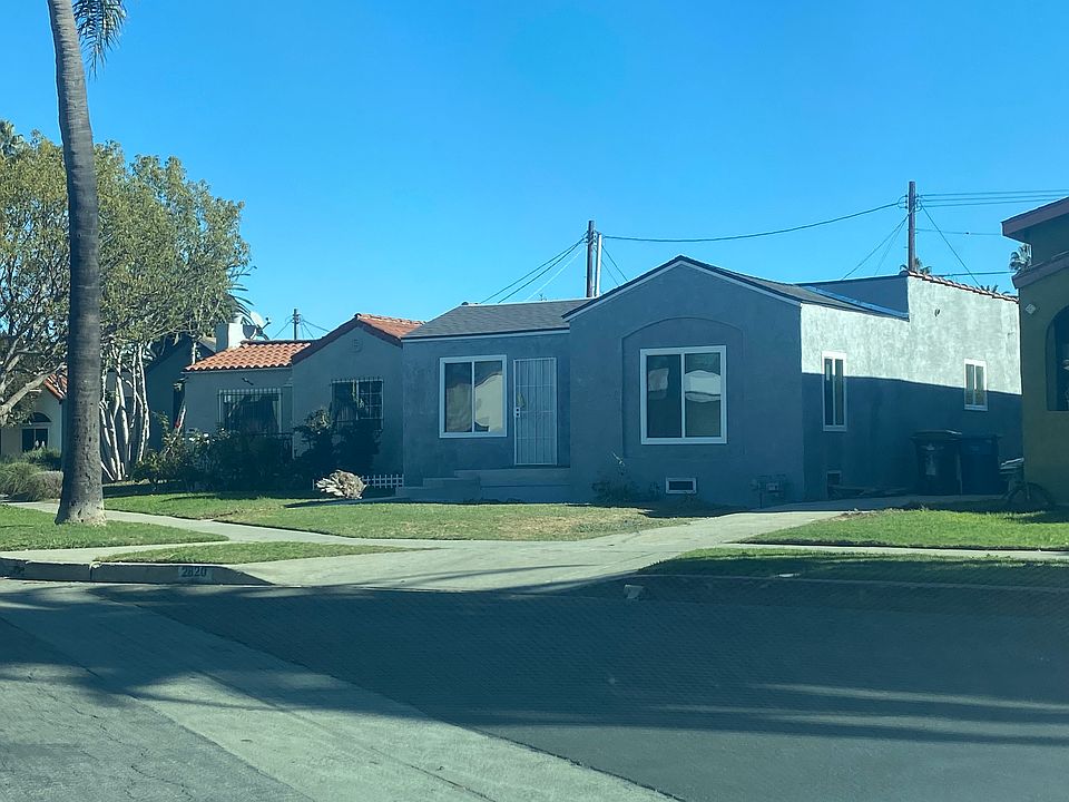 2nd image of 2820 Vineyard Ave