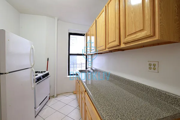 Rented by null | media 25