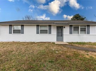 2306 Madre Pl, Greensboro, NC 27406