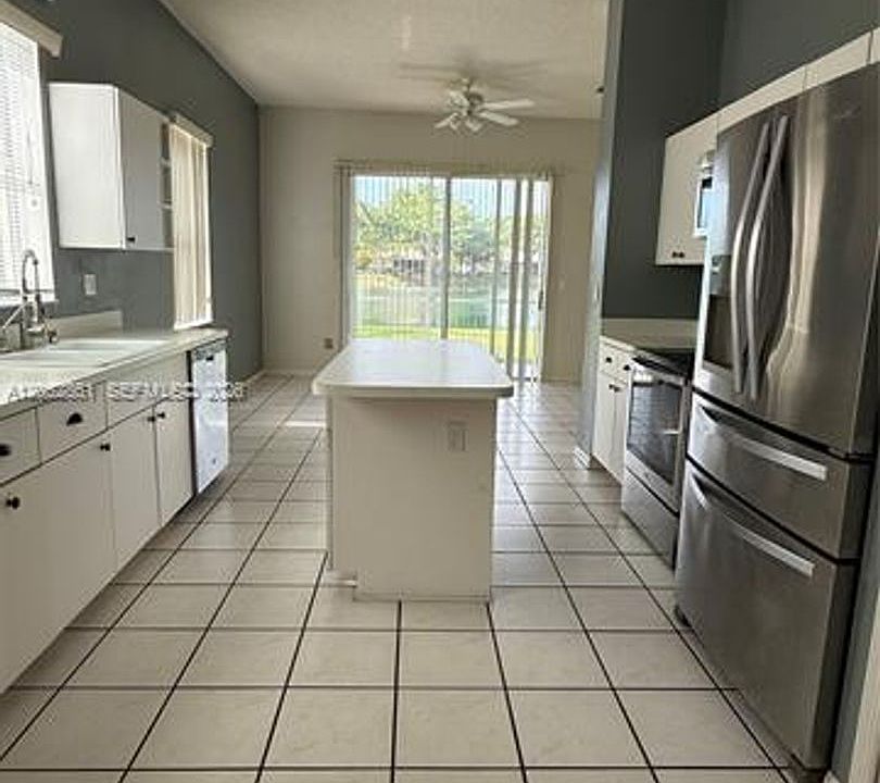 1st image of 2435 SE 7th Pl #0
