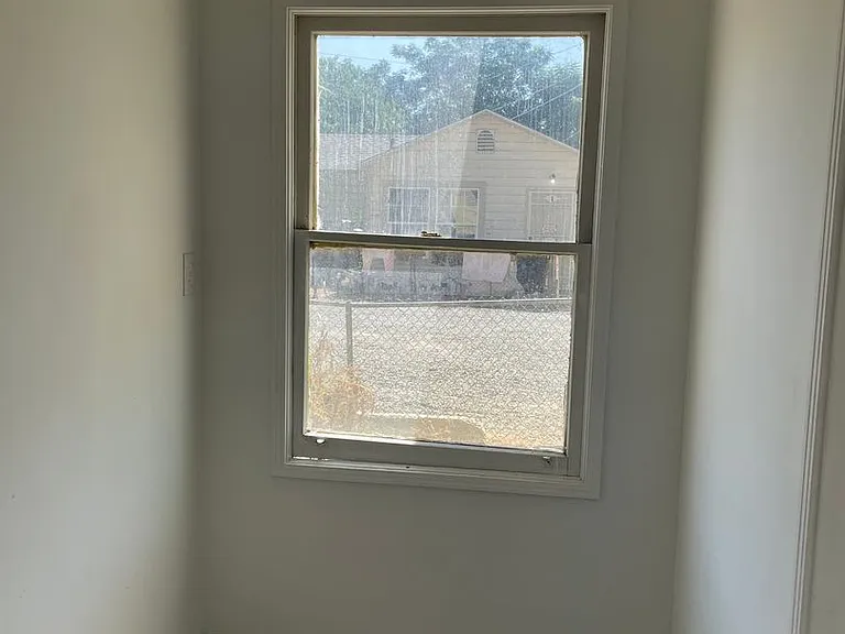 214 Beardsley Ave — Photo 5