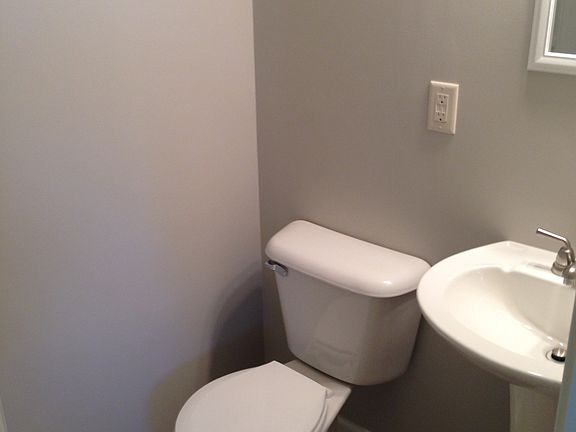 5th image of 34 Marion Ct