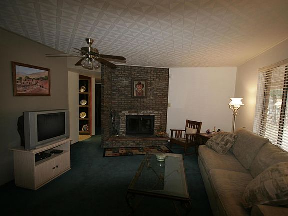 2nd image of 2262 Oak Ave