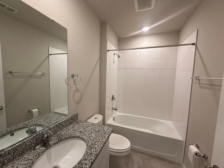 372 Guadlupe St — Photo 5
