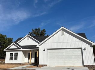 2694 Pineland Cir, Hartsville, SC 29550