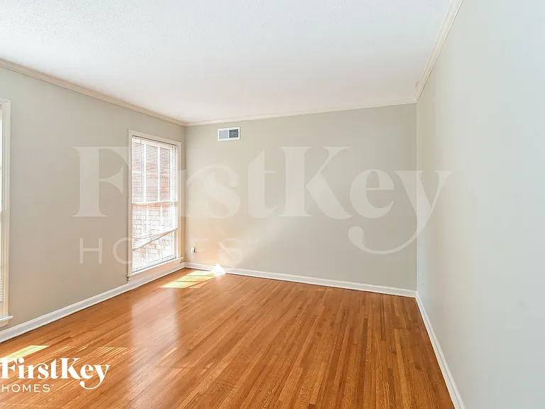5840 Knight Arnold Rd — Photo 8