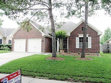 2nd image of 1415 Basswood Springs Ct