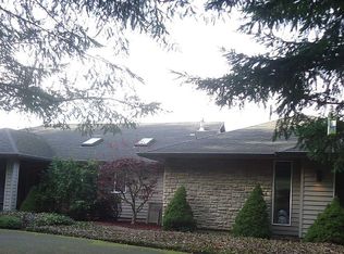 61090 Robinette Rd, Saint Helens, OR 97051