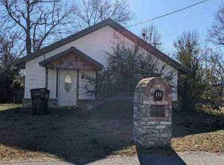 111 W Parks St, Prairie Grove, AR 72753