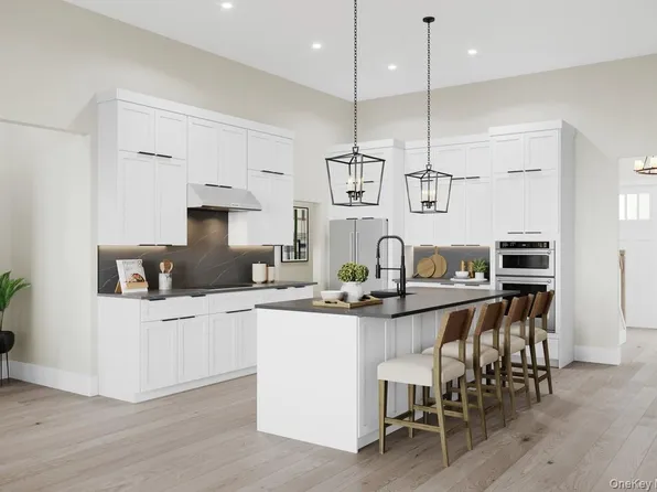 64 Captain Esposito Lane #14, Pearl River, NY 10954